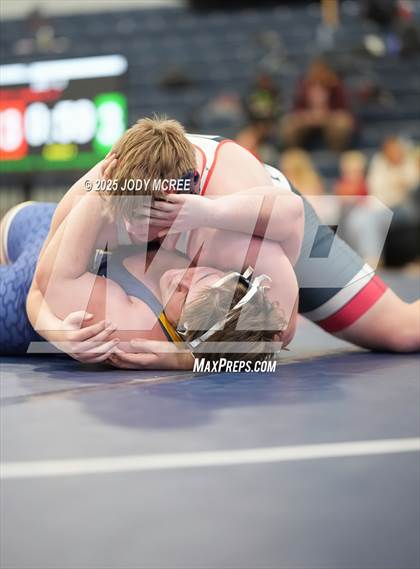 Thumbnail 3 in Lewisburg vs Olive Branch photogallery.