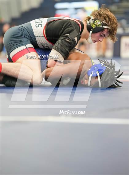 Thumbnail 3 in Lewisburg vs Olive Branch photogallery.