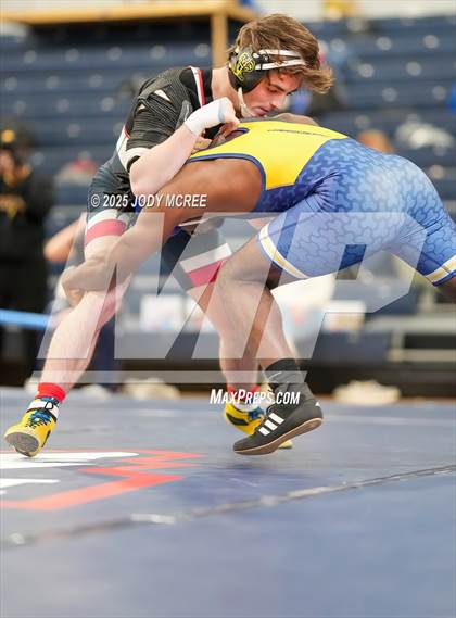Thumbnail 1 in Lewisburg vs Olive Branch photogallery.