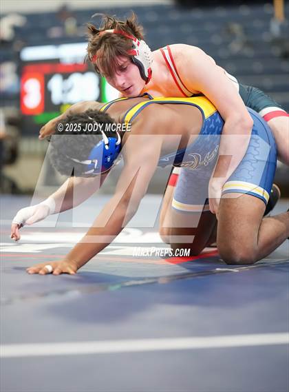 Thumbnail 3 in Lewisburg vs Olive Branch photogallery.
