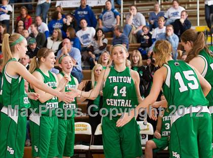 Thumbnail 1 in Centerville vs. Triton Central photogallery.