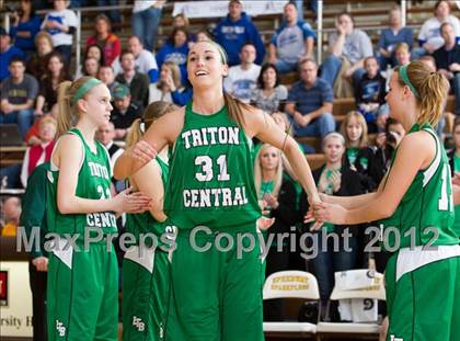 Thumbnail 3 in Centerville vs. Triton Central photogallery.