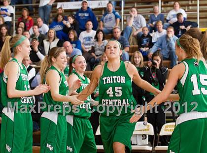Thumbnail 2 in Centerville vs. Triton Central photogallery.