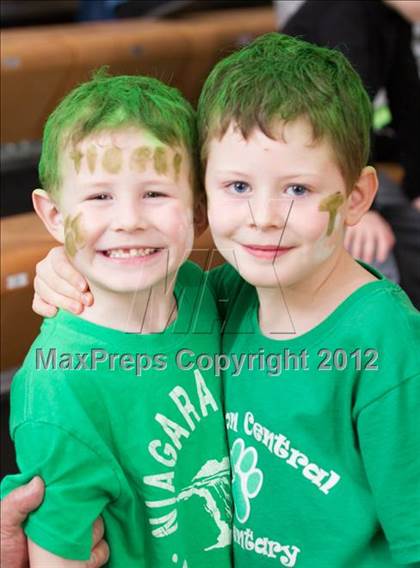 Thumbnail 2 in Centerville vs. Triton Central photogallery.