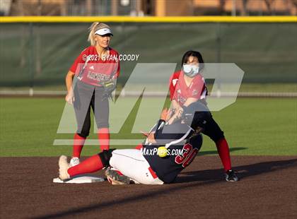 Thumbnail 1 in Olathe North @ Lawrence photogallery.