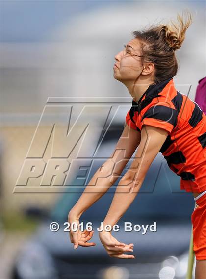 Thumbnail 1 in Hoover vs. McGill-Toolen (Southern Invitational Shootout 2016) photogallery.