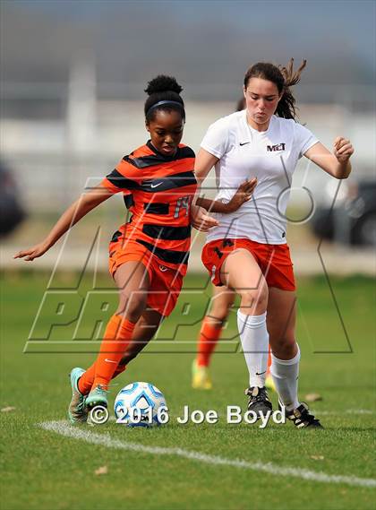 Thumbnail 2 in Hoover vs. McGill-Toolen (Southern Invitational Shootout 2016) photogallery.