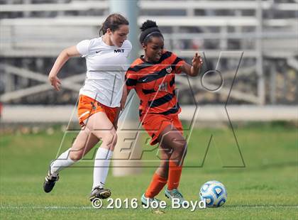 Thumbnail 1 in Hoover vs. McGill-Toolen (Southern Invitational Shootout 2016) photogallery.