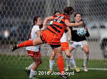 Thumbnail 3 in Hoover vs. McGill-Toolen (Southern Invitational Shootout 2016) photogallery.