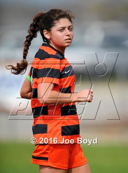 Thumbnail 3 in Hoover vs. McGill-Toolen (Southern Invitational Shootout 2016) photogallery.