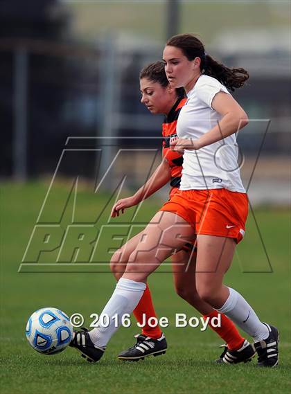 Thumbnail 3 in Hoover vs. McGill-Toolen (Southern Invitational Shootout 2016) photogallery.