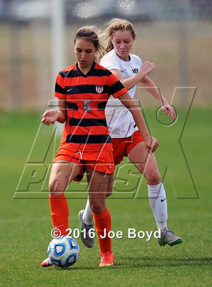 Thumbnail 3 in Hoover vs. McGill-Toolen (Southern Invitational Shootout 2016) photogallery.