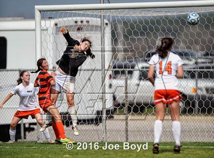 Thumbnail 3 in Hoover vs. McGill-Toolen (Southern Invitational Shootout 2016) photogallery.