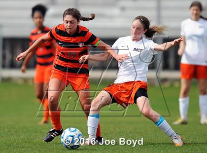 Thumbnail 3 in Hoover vs. McGill-Toolen (Southern Invitational Shootout 2016) photogallery.
