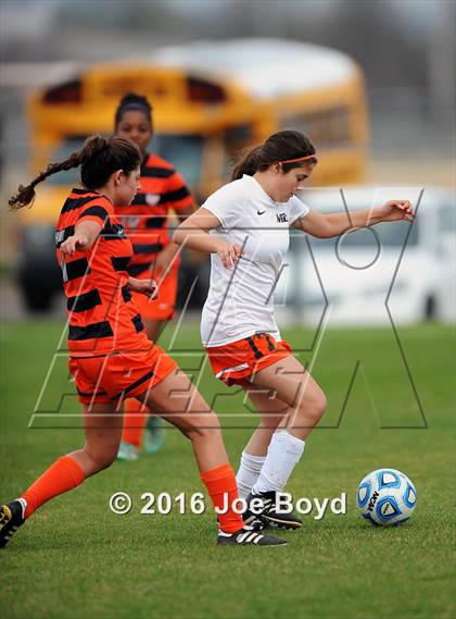 Thumbnail 3 in Hoover vs. McGill-Toolen (Southern Invitational Shootout 2016) photogallery.