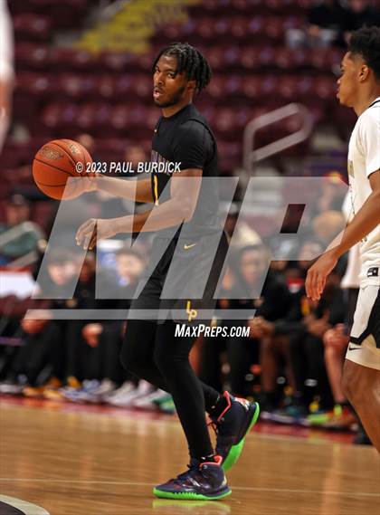 Thumbnail 3 in Lincoln Park Performing Arts vs. Neumann-Goretti (PIAA 4A Championship) photogallery.