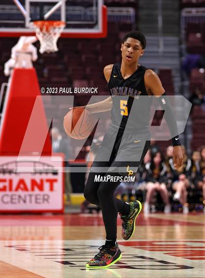 Thumbnail 3 in Lincoln Park Performing Arts vs. Neumann-Goretti (PIAA 4A Championship) photogallery.