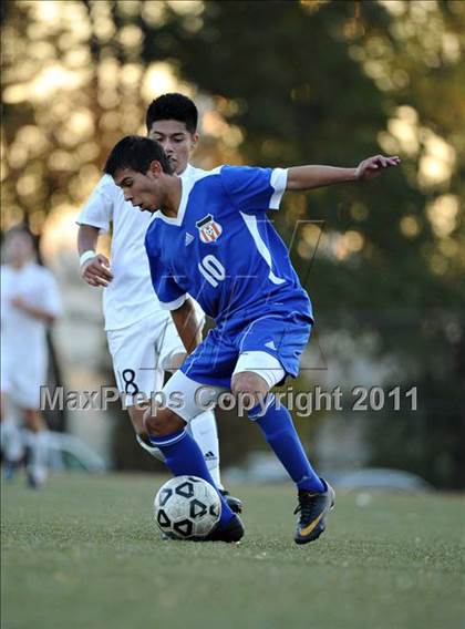 Thumbnail 2 in Beacon vs Bayside photogallery.