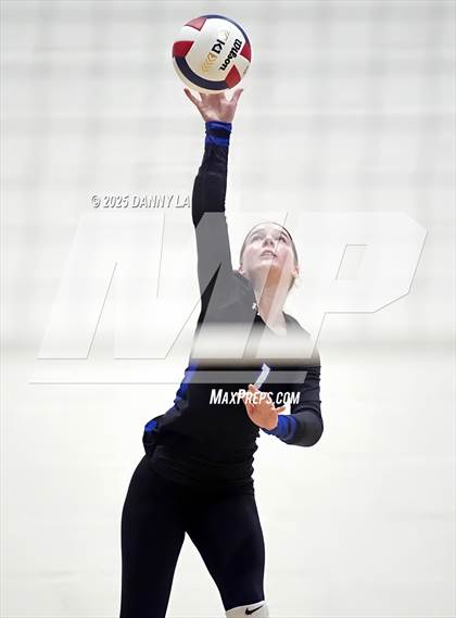 Thumbnail 2 in McLean @ West Potomac photogallery.