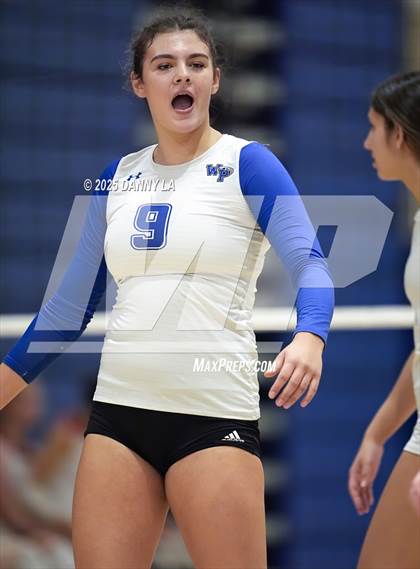 Thumbnail 3 in McLean @ West Potomac photogallery.