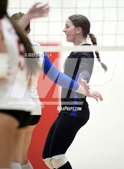 Thumbnail 1 in McLean @ West Potomac photogallery.