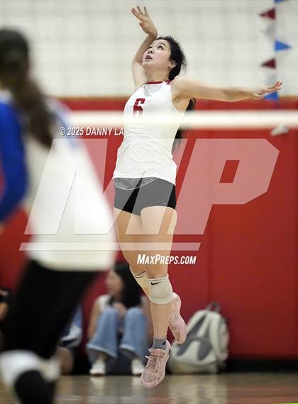 Thumbnail 1 in McLean @ West Potomac photogallery.
