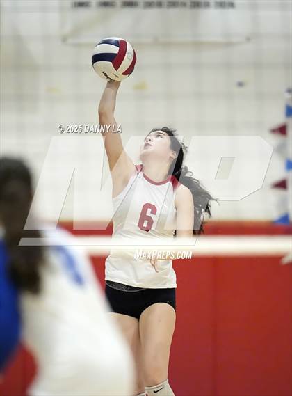 Thumbnail 2 in McLean @ West Potomac photogallery.