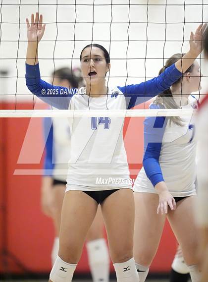 Thumbnail 1 in McLean @ West Potomac photogallery.