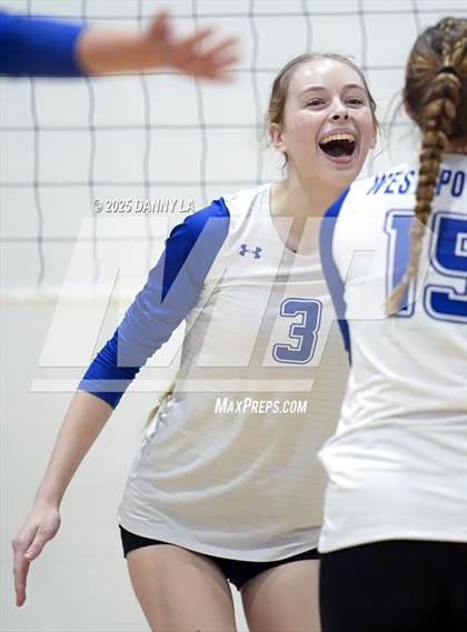 Thumbnail 2 in McLean @ West Potomac photogallery.