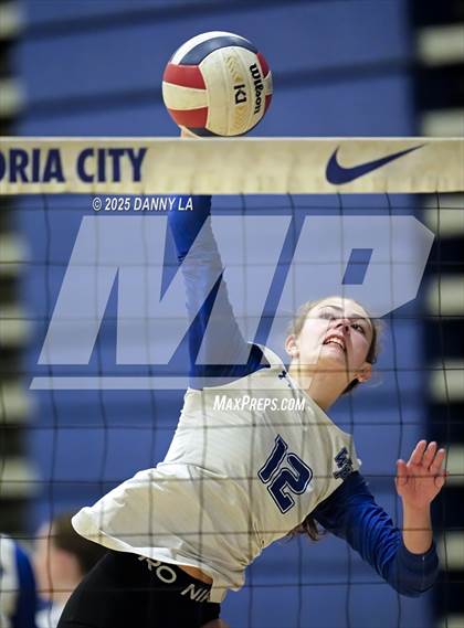 Thumbnail 3 in McLean @ West Potomac photogallery.