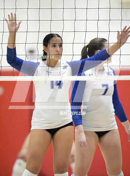 Thumbnail 3 in McLean @ West Potomac photogallery.