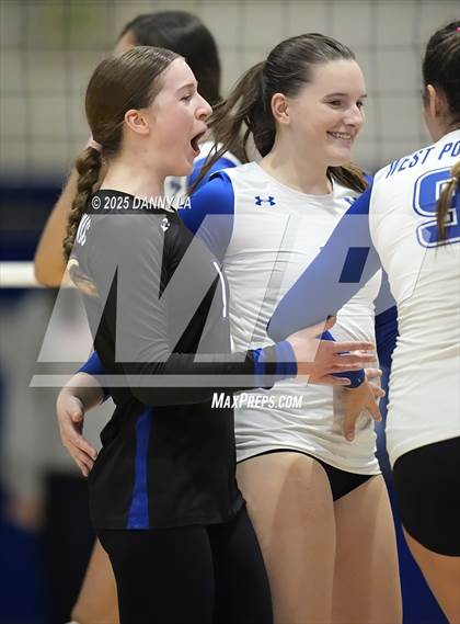 Thumbnail 3 in McLean @ West Potomac photogallery.
