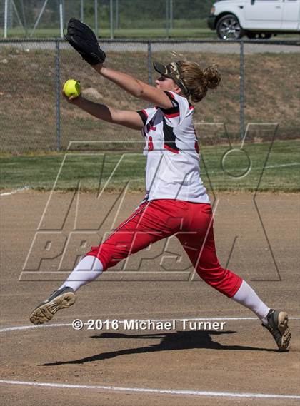 Thumbnail 3 in Red Bluff @ Foothill photogallery.
