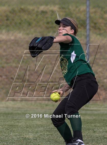 Thumbnail 2 in Red Bluff @ Foothill photogallery.