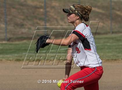 Thumbnail 1 in Red Bluff @ Foothill photogallery.