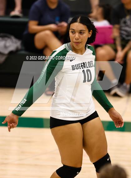 Thumbnail 2 in Central Catholic @ Manteca photogallery.