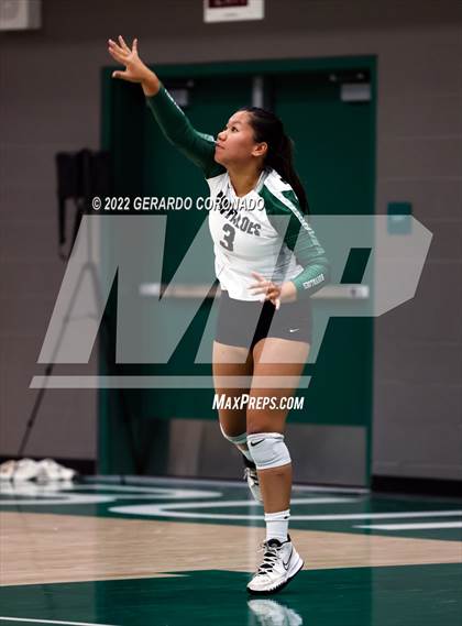 Thumbnail 2 in Central Catholic @ Manteca photogallery.