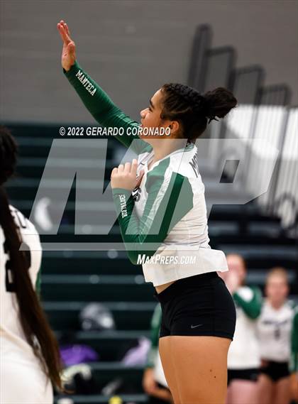Thumbnail 1 in Central Catholic @ Manteca photogallery.