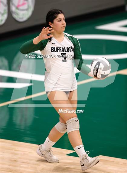 Thumbnail 2 in Central Catholic @ Manteca photogallery.