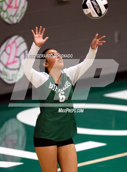 Thumbnail 2 in Central Catholic @ Manteca photogallery.