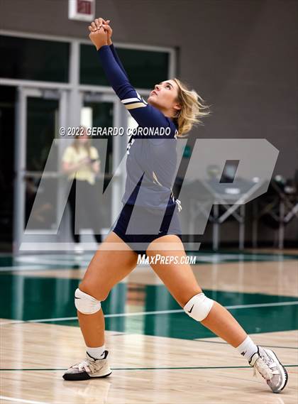 Thumbnail 3 in Central Catholic @ Manteca photogallery.