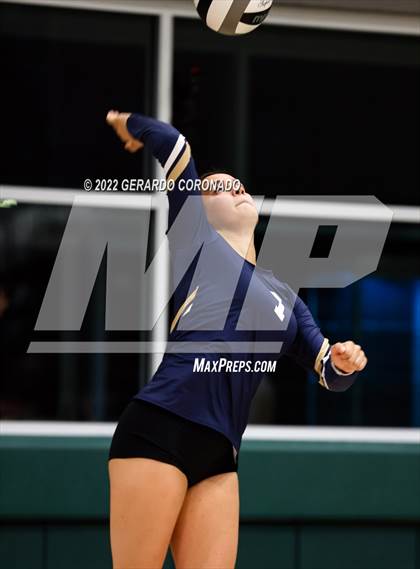 Thumbnail 2 in Central Catholic @ Manteca photogallery.