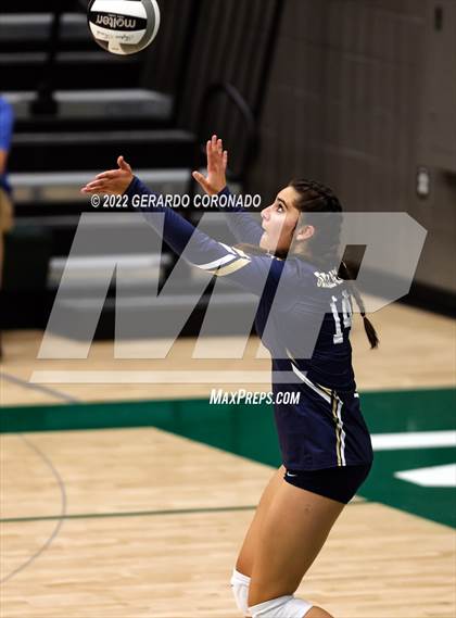 Thumbnail 3 in Central Catholic @ Manteca photogallery.