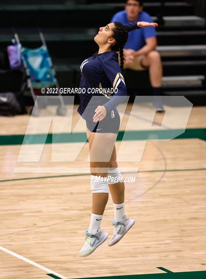 Thumbnail 3 in Central Catholic @ Manteca photogallery.