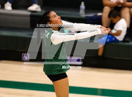 Thumbnail 3 in Central Catholic @ Manteca photogallery.