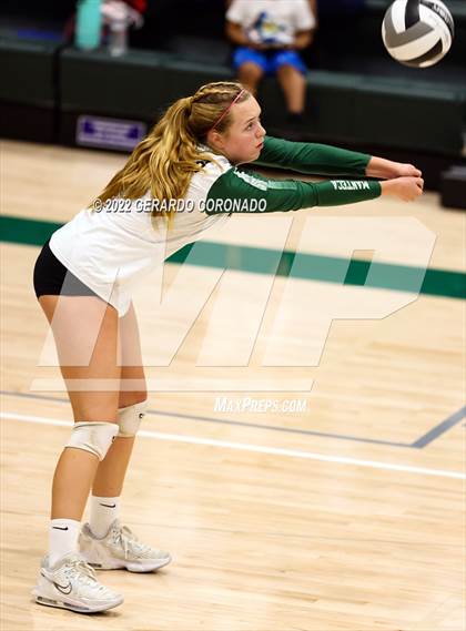 Thumbnail 2 in Central Catholic @ Manteca photogallery.