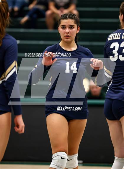 Thumbnail 2 in Central Catholic @ Manteca photogallery.