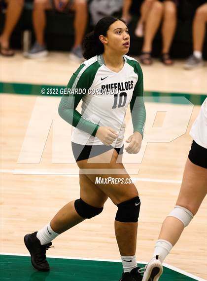 Thumbnail 3 in Central Catholic @ Manteca photogallery.