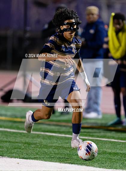 Thumbnail 3 in Golden Valley vs. Elk Grove (CIF SJS Division 2 Semifinal) photogallery.