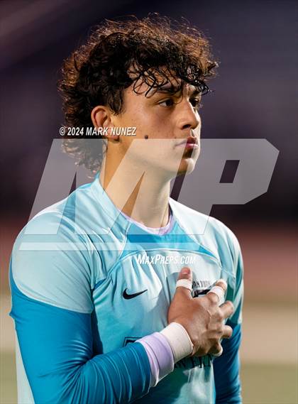 Thumbnail 1 in Golden Valley vs. Elk Grove (CIF SJS Division 2 Semifinal) photogallery.
